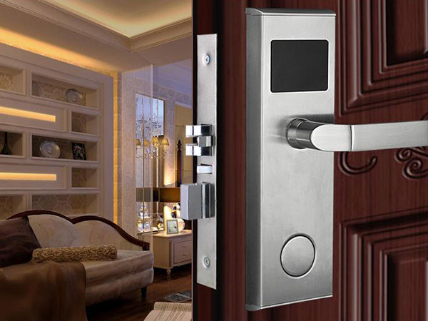 深圳汽車開鎖（開車鎖配汽車鑰匙）